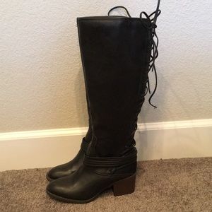 Black Lace-Up Boots with Thick Heel